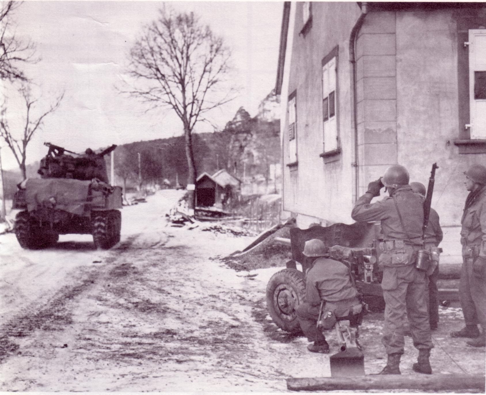 AT gun 57mm du 275th dans Philippsbourg