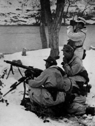 Soldats de la 6SS Nord