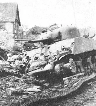 Sherman détruit à HATTEN